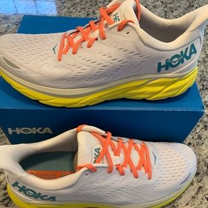 Hoka Clifton 8